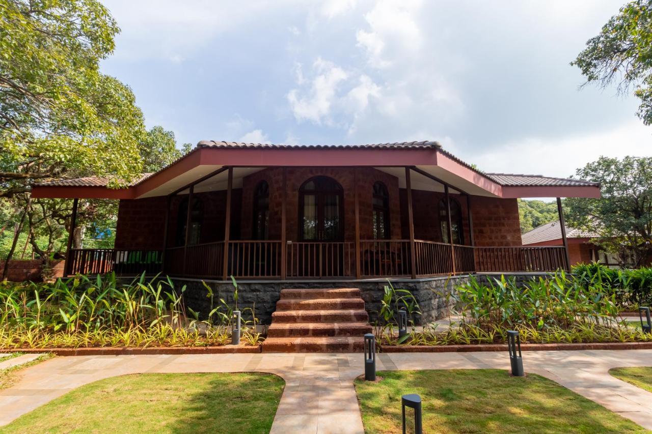 R R Heritage Resort Pure Vegetarian Mahābaleshwar Esterno foto