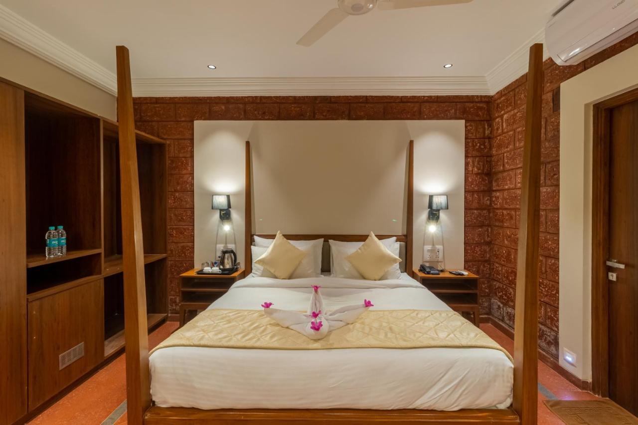 R R Heritage Resort Pure Vegetarian Mahābaleshwar Esterno foto