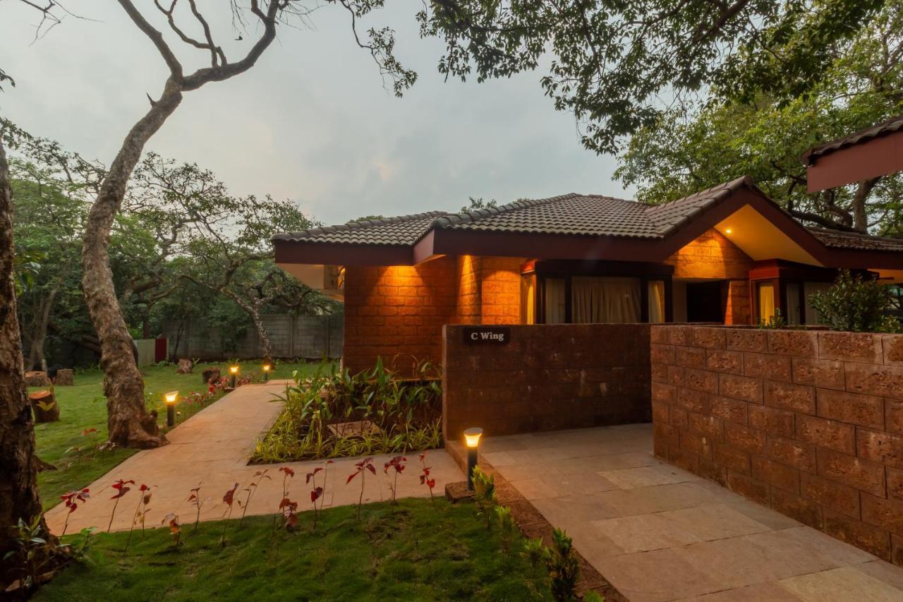 R R Heritage Resort Pure Vegetarian Mahābaleshwar Esterno foto