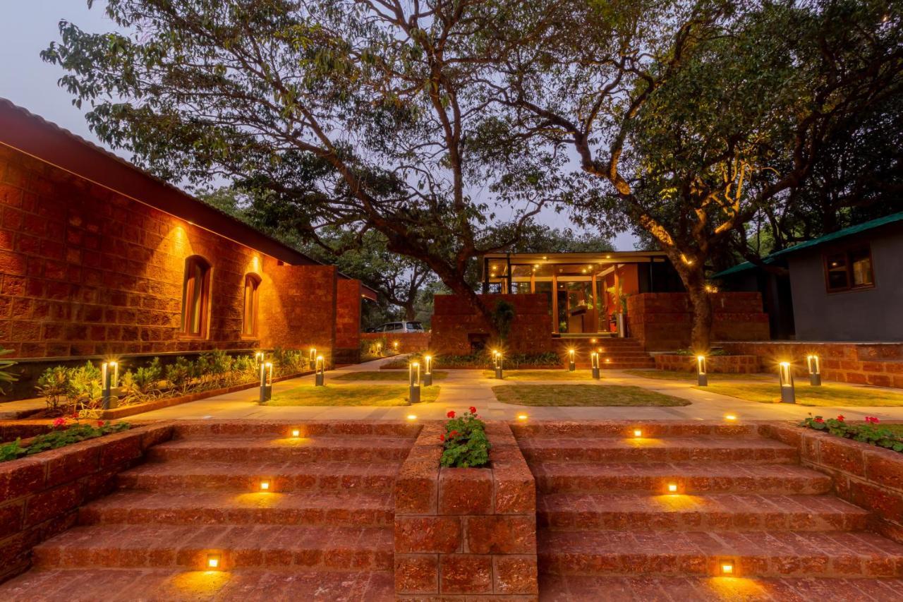 R R Heritage Resort Pure Vegetarian Mahābaleshwar Esterno foto