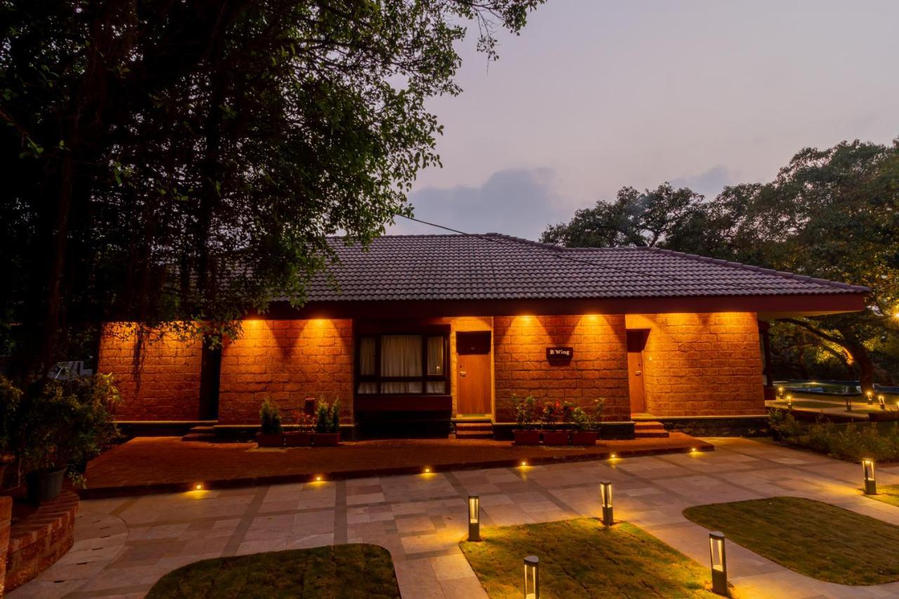 R R Heritage Resort Pure Vegetarian Mahābaleshwar Esterno foto