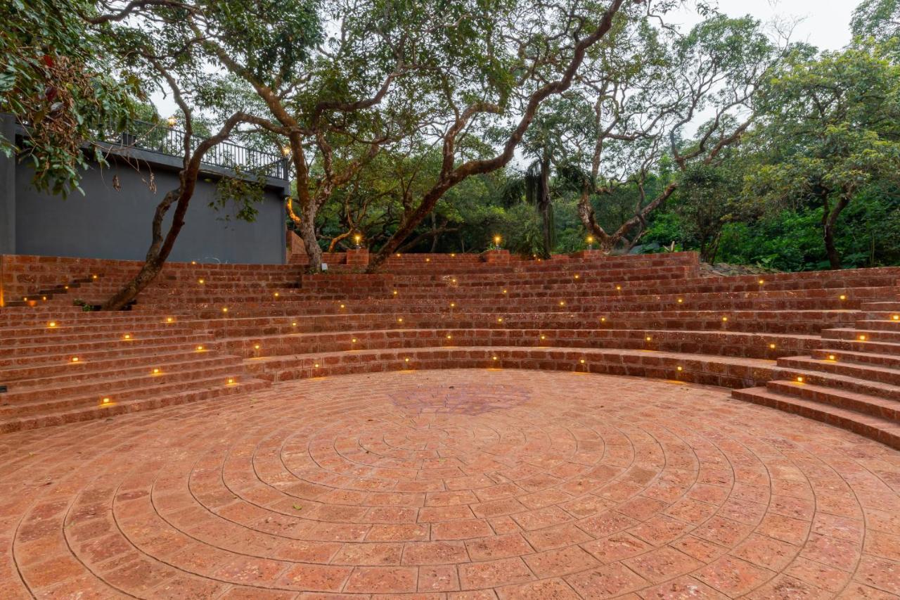 R R Heritage Resort Pure Vegetarian Mahābaleshwar Esterno foto