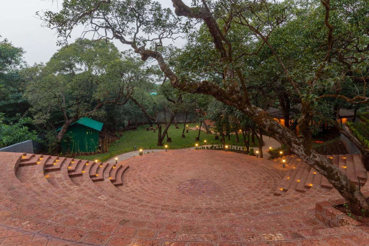 R R Heritage Resort Pure Vegetarian Mahābaleshwar Esterno foto